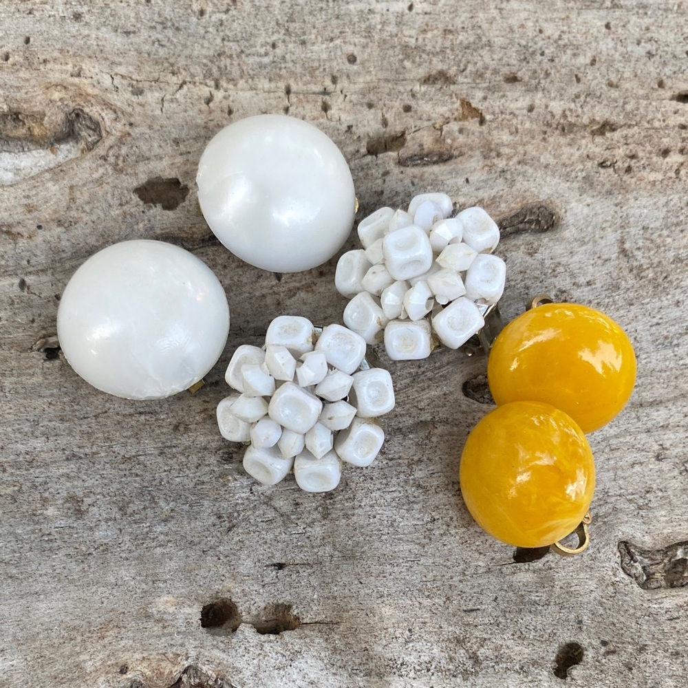 Vintage White and Yellow Clip-On Earrings Set